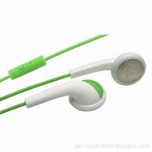Retractable Earphones with Digital Stereo Sound and 3.5mm Stereo Plug